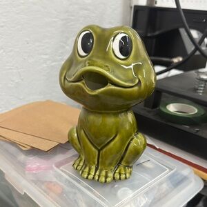 Neil the Frog pitcher. Vintage 1978